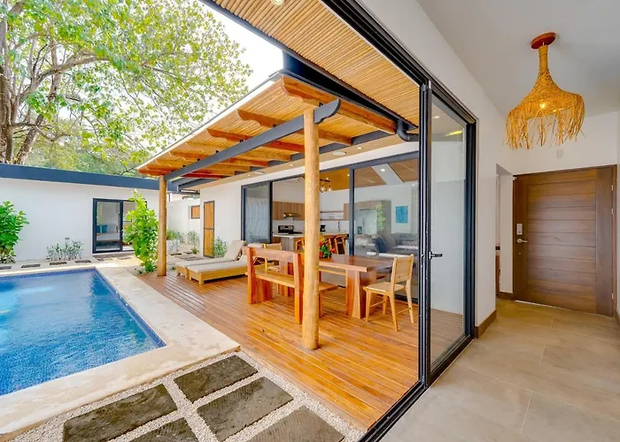 Pool, Walkable Location! Luxe Tamarindo 4Br Home