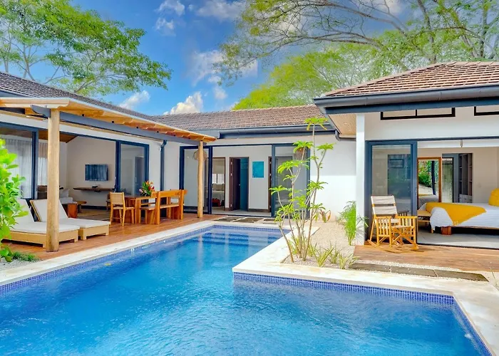 Pool, Walkable Location! Luxe Tamarindo 4Br Home
