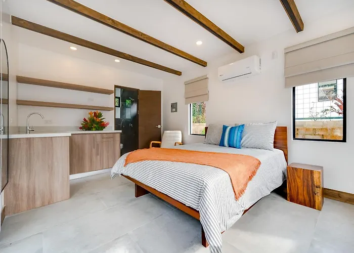 Pool, Walkable Location! Luxe Tamarindo 4Br Home *