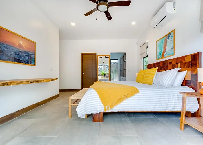 Pool, Walkable Location! Luxe Tamarindo 4Br Home *